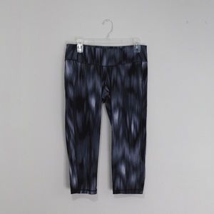 Old Navy cropped workout leggings